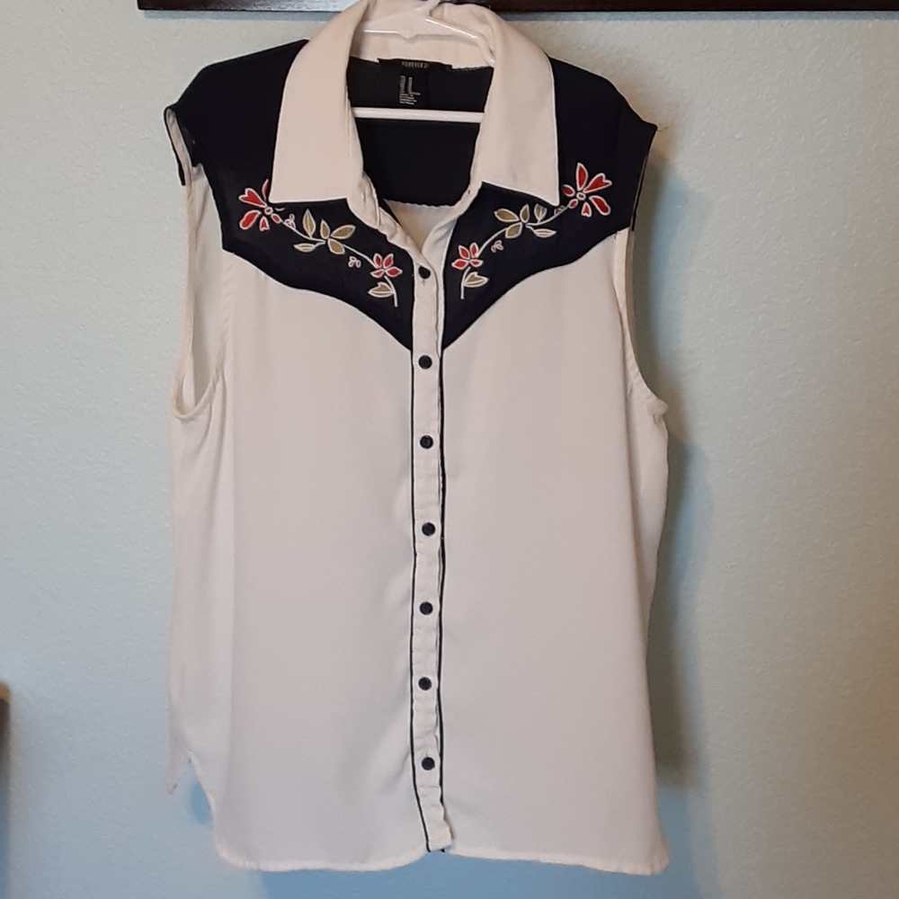 Sleeveless embroidered blouse